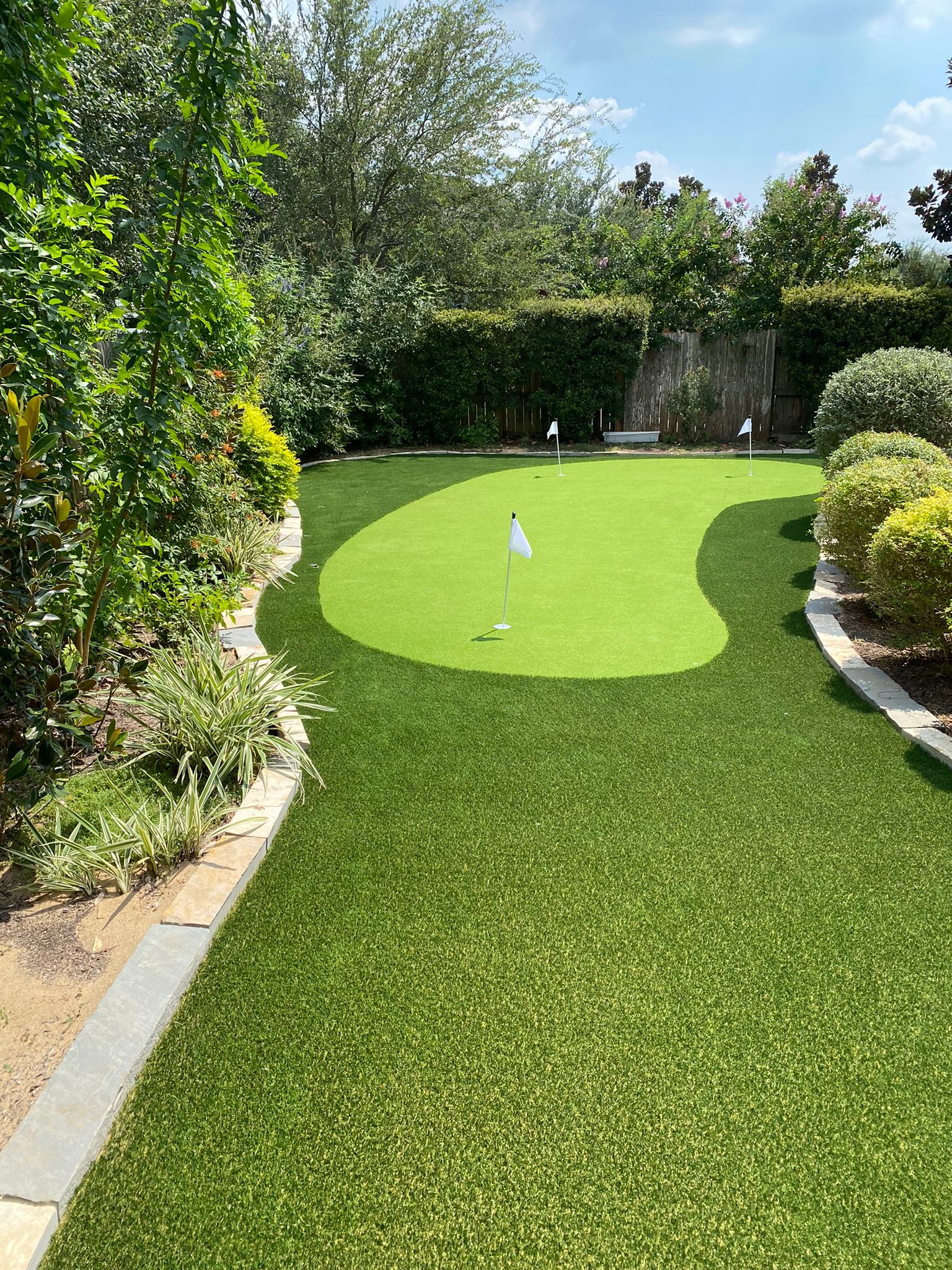 PUTTING GREENS PUTTING GREENS